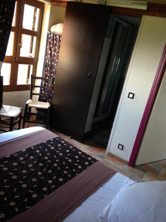 Auberge La Borie Nantes Habitación foto
